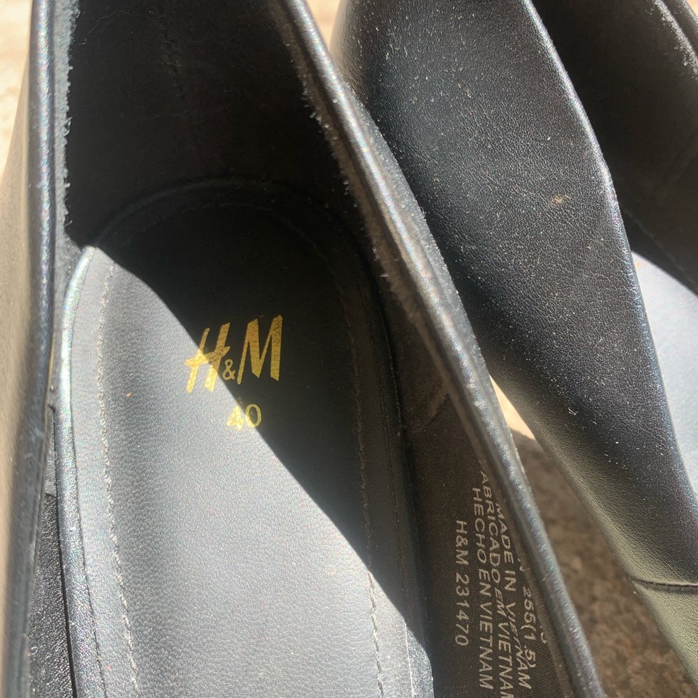 Black basic pumps - Picture 2 of 5